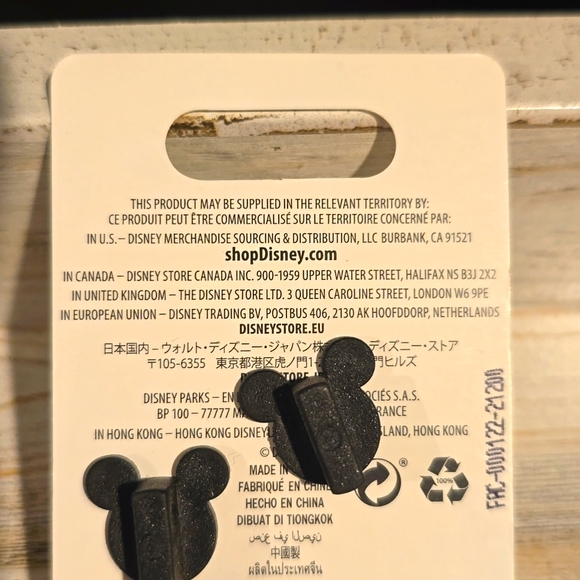 Disney Pluto in his Doghouse Pin - Picture 7 of 11